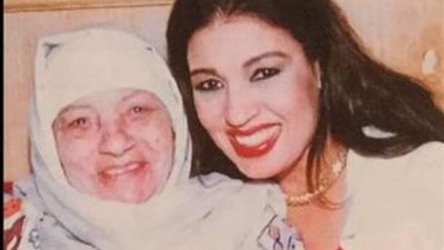فيفي عبده تحتفل بعيد الأم بصورة مع والدتها: وحشتيني أوي