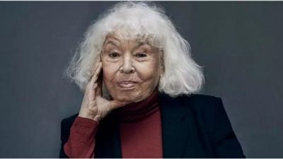 إلهام شاهين ناعية نوال السعداوي :كاتبه مناضله عانت كثيرا من أجل الدفاع عن القضايا الإنسانيه بشكل عام