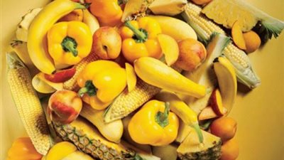 ما تأثير تناول الخضار والفواكه الملونة على النساء؟.. إليك الإجابة