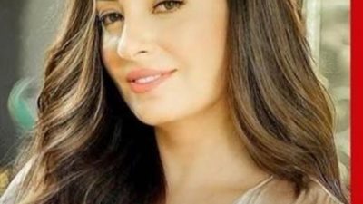 انهيار نرمين الفقى بعد إصابة نجلتها بالعمى بسبب تعرضها لحادث أليم .. اعرف التفاصيل