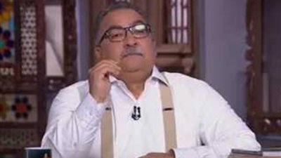 سقوط الأستديو .. إبراهيم عيسى يتعرض لحادث خطير