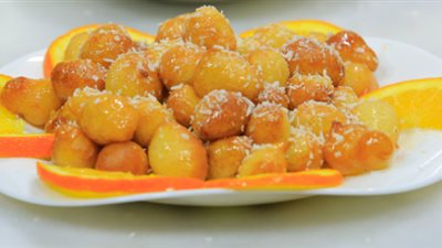 «زي المطاعم».. تعرفي على أسهل طريقة لتحضير زلابية بالموز