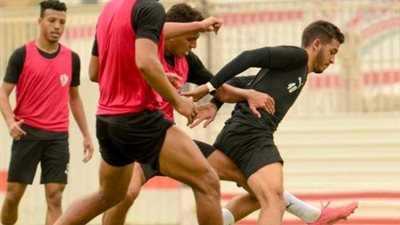 تقسيمة قوية وتصحيح للأخطاء في مران الزمالك قبل مواجهة مولودية الجزائر