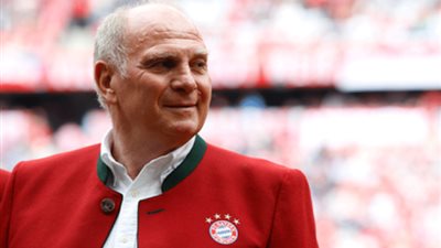 هوينيس يثني على لايبزج ويؤكد على أفضلية وضع بايرن ميونخ قبل الصدام المرتقب