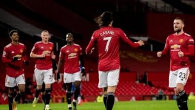 مان يونايتد يقهر ميلان على أرضه ويطيح به خارج الدوري الأوروبي