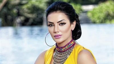 ادعولها.. حورية فرغلي تخضع للعملية الأخيرة في أنفها غداً بأمريكا