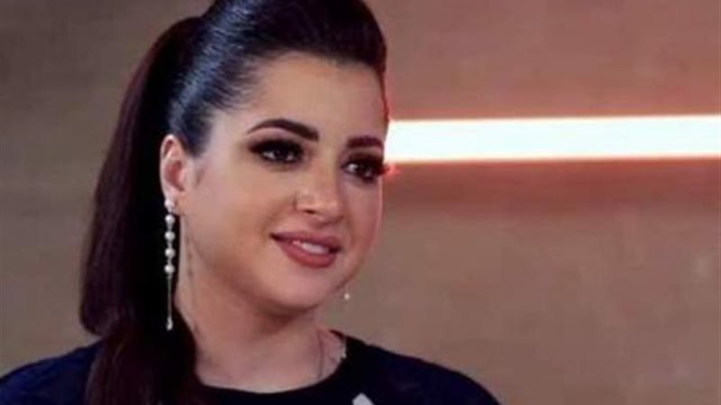 منى فاروق
