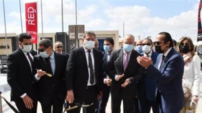 وزير الإسكان يفتتح الدورة الأولى لمعرض «The Real Gate» العقاري