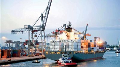 فتح بوغازي الإسكندرية والدخيلة للملاحة بعد تحسن الأحوال الجوية