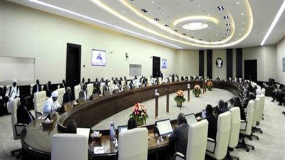 أول تحرك حكومى بعد تفشي كورونا وسط مجلس وزراء دولة عربية كبري