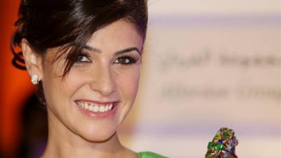 صورة نادرة للفنانة بسمة تثير حيرة الجمهور