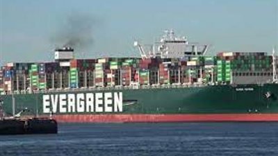 رئيس هيئة قناة السويس يكشف تفاصيل كارثية في حادث السفينة الجانحة