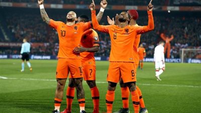 هولندا ضد تركيا.. ديباي يقود التشكيل المتوقع للطواحين