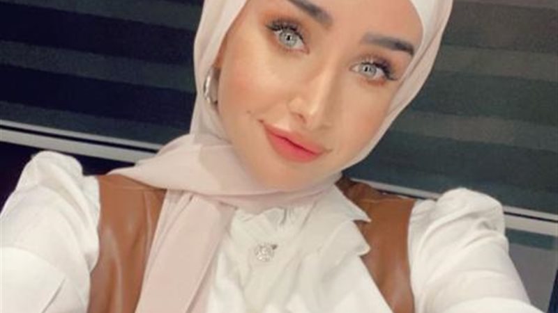 هنا الزاهد