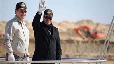 عاجل.. السيسي يتحدث عن أول رد فعل بعد جنوح السفينة