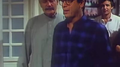 من ألبوم الذكريات.. شريف منير مع شكري سرحان وكريمة مختار  في كواليس ”لن أعيش في حلمك”