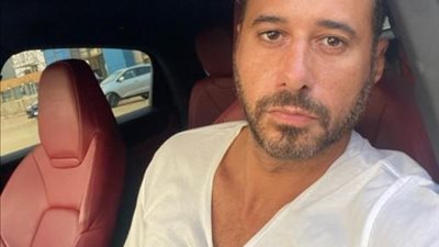 أحمد السعدني يفتح النار على زينة وفريق عمل ”كله بالحب”: ”بتدخل في تنفيذ البوسترات والدعاية والوضع وصل للمهزلة”