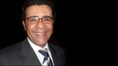 فنان شهير يعلن تلقيه عرض للعمل كسائق تاكسي في تركيا ويعلق :أحسن من العيش بالسلف والدين لما أموت زغرطوا عليه