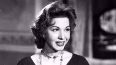 من صندوق الذكريات.. صورة نادرة لـ سامية جمال تشعل السوشيال ميديا