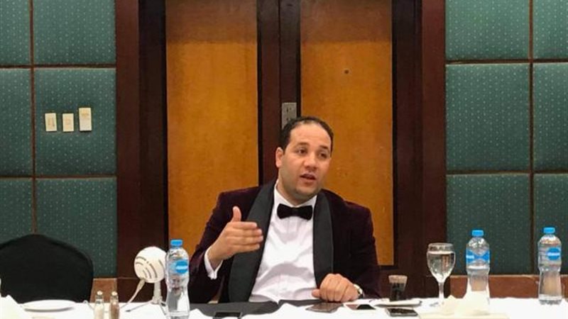 عماد عيسي