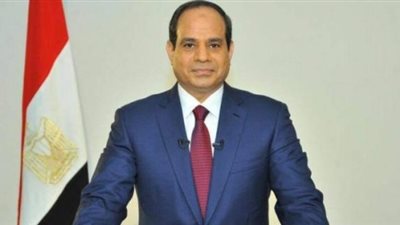 لماذا أهدي وزير الآثار الرئيس السيسي التذكرة رقم 1 ؟