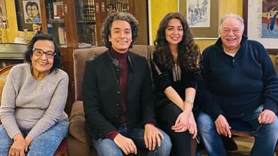 يحيي الفخراني وزوجته برفقة هبة مجدي ومحمد محسن في أحدث ظهور