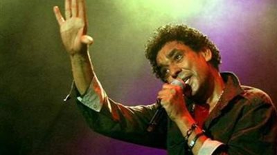 مفيش حياة من غير تاريخ .. أول تعليق من محمد منير  بعد مشاركته فى موكب نقل المومياوات الملكية