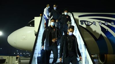 بعثة الأهلي تصل إلى القاهرة بعد التعادل مع المريخ السوداني