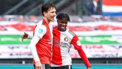 فينورد يهزم فورتانا بهدفين في الدوري الهولندي