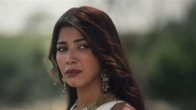 ممثلة شهيرة :دكتور زاهي حواس غير كلامه وأنا مستغربة.. ولو هنعمل رواية أحمس الحقيقة المفروض نجوزه لأخته