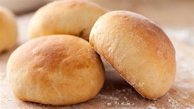 أفضل من المخابز.. طريقة عمل خبز البطاطس للبرجر