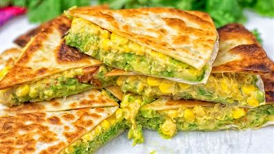 «زي المطاعم».. طريقة عمل كاساديا بالجبنة النابلسية