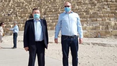 نائب وزير خارجية أوكرانيا يزور منطقة الأهرامات