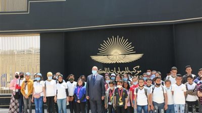 جولة تفقدية لأبناء المحروسة والأسمرات وروضة السيدة لزيارة متحف الحضارة المصرية