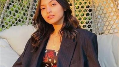 شاهد.. مى الغيطى تجذب أنظار جمهورها بإطلالة جريئة