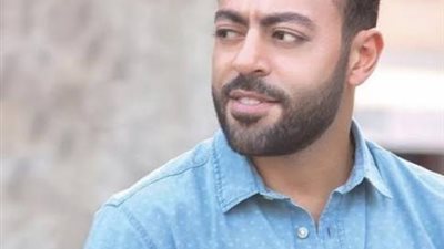 تامر عاشور ينتهى من تسجيل تتر مسلسل ”ولاد ناس”