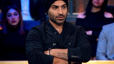 أحمد فهمى يكشف حقيقة إجرائه عملية زرع شعر وخلافه مع محمد رمضان
