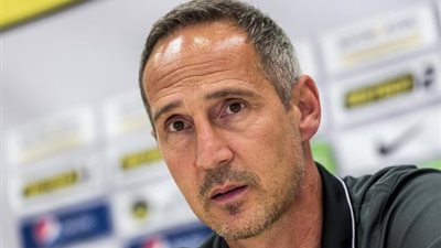 رسمياً.. مدرب إنتراخت فرانكفورت يقود مونشنجلادباخ في الموسم المقبل