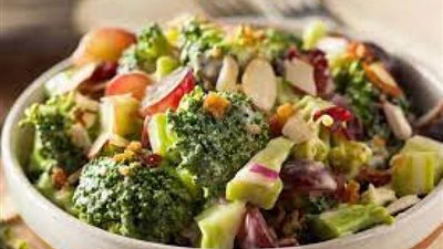 على سفرة رمضان...طريقة عمل سلطة البروكلي