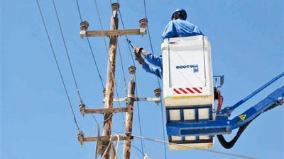 لماذا تقرر وقف أعمال صيانة الأعمدة والشبكات خلال رمضان؟.. الكهرباء تجيب