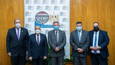 وزير الإنتاج الحربى يشهد توقيع بروتوكولات تعاون فى مجال توريد الأخشاب