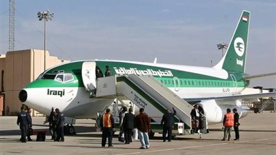 عاجل.. توقف حركة الطيران بمطار دولة عربية كبري