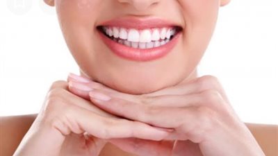 حيل سحرية للحصول على أسنان بيضاء .. إليك الطريقة