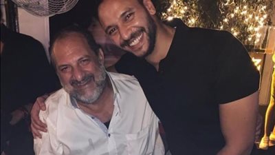 ”فقدت اليوم أخت وأم وصديقة”.. خالد الصاوي ينعي والدة أحمد خالد صالح بهذه الكلمات