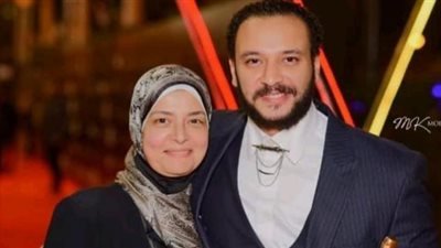 بكلمات مؤثرة.. رحاب الجمل تنعي والدة أحمد خالد صالح