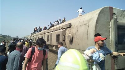 محافظ القليوبية يتقدم بخالص العزاء والمواساة  فى ضحايا حادث قطار طوخ