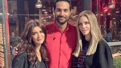 نيكول سابا ضيفة برنامج ”خمس نجوم”.. اليوم