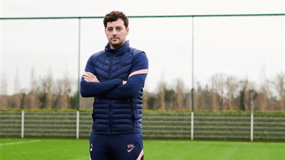 توتنهام يعين رايان ماسون مدربا مؤقتا للفريق بعد إقالة مورينيو