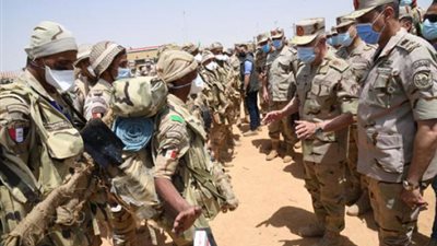 الفريق محمد فريد يشهد مشروع مراكز قيادة خارجى (إعصار62)