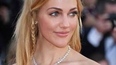 إطلالة ساحرة.. «السلطانة هويام» تبهر عشاقها في أحدث جلسة تصوير